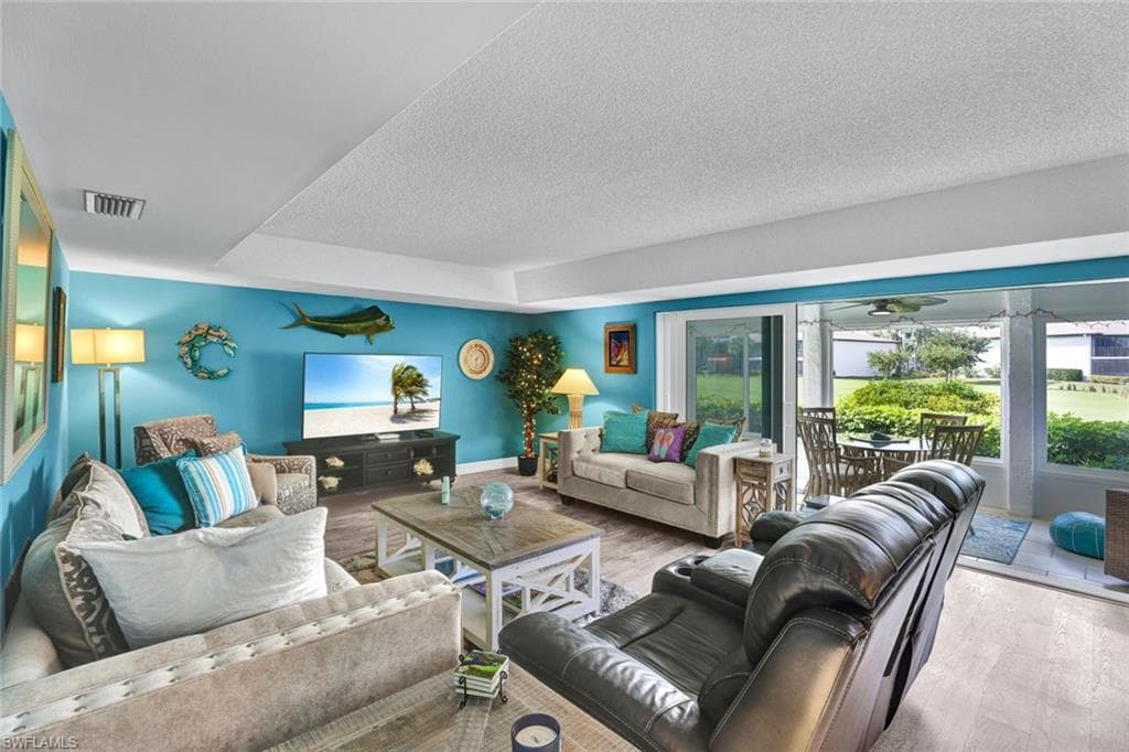 541 Teryl Rd 3, Naples, FL 34112-5