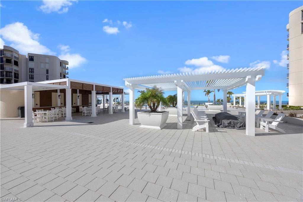 3215 Gulf Shore Blvd N 206n, Naples, FL 34103-21