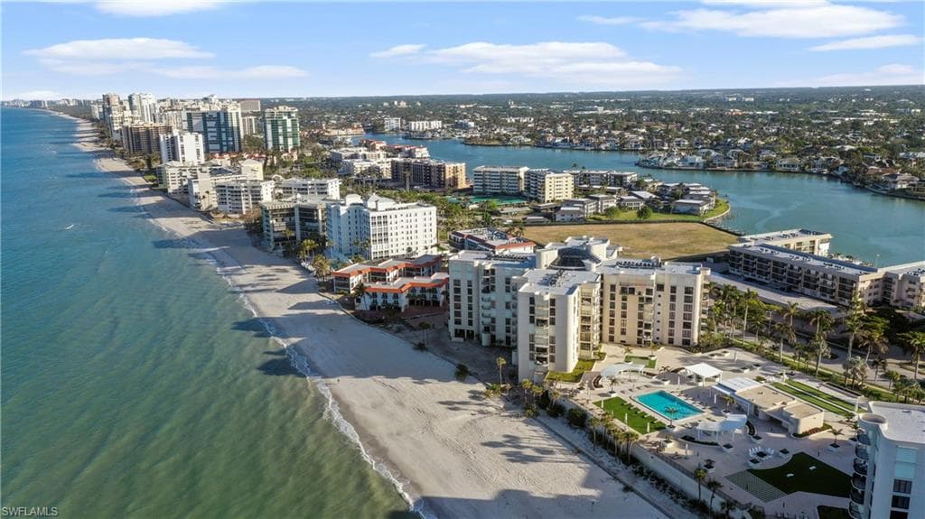 3215 Gulf Shore Blvd N 206n, Naples, FL 34103-31