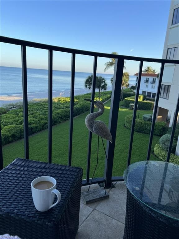3215 Gulf Shore Blvd N 206n, Naples, FL 34103-4