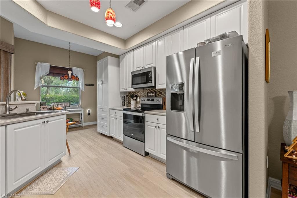 6040 Jonathans Bay Cir 401, Fort Myers, FL 33908-10