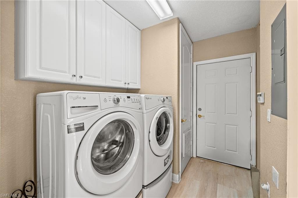 6040 Jonathans Bay Cir 401, Fort Myers, FL 33908-30