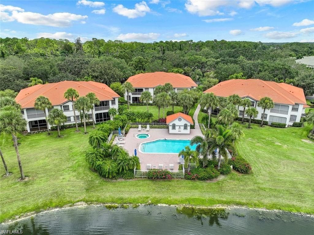 610 Laguna Royale Blvd 1002, Naples, FL 34119-29