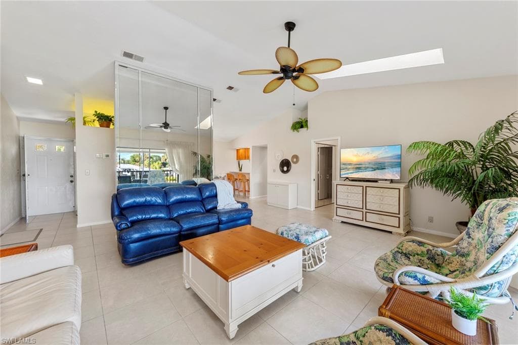 198 Albi Rd 4, Naples, FL 34112-5