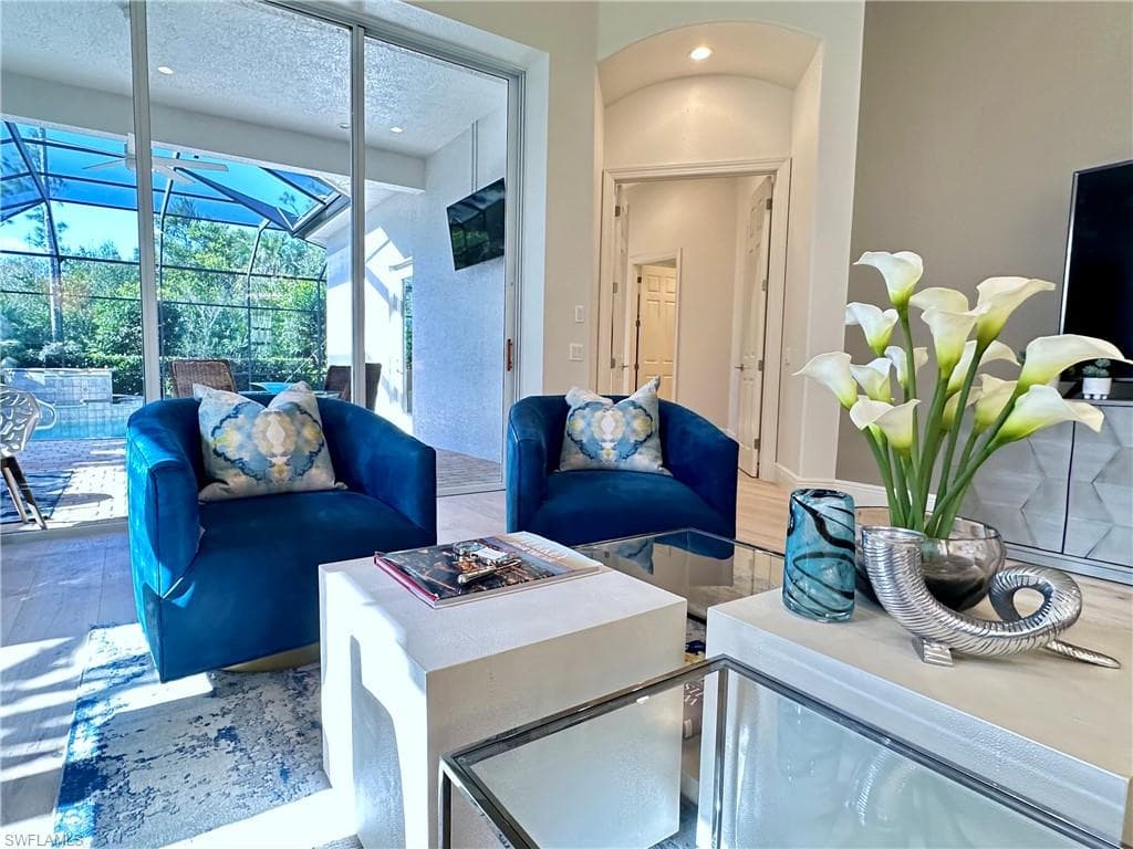 1264 Via Portofino, Naples, FL 34108-9