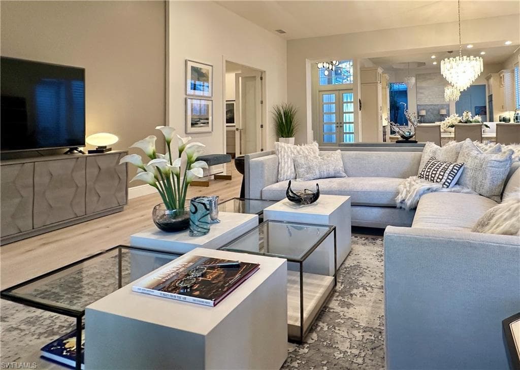 1264 Via Portofino, Naples, FL 34108-10