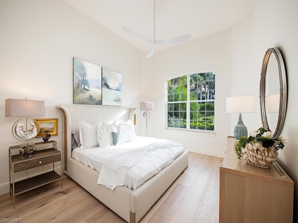 1264 Via Portofino, Naples, FL 34108-19