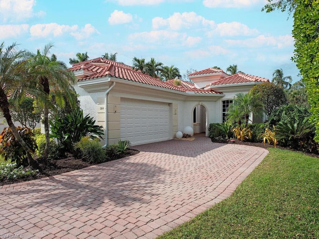 1264 Via Portofino, Naples, FL 34108-24