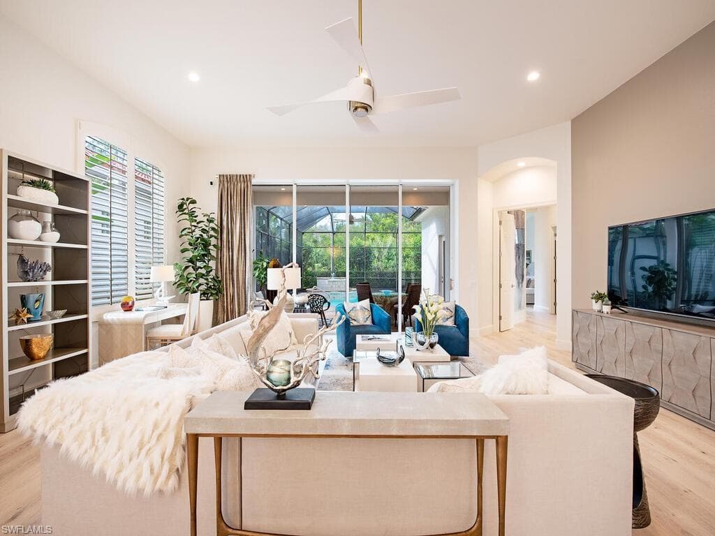 1264 Via Portofino, Naples, FL 34108-6