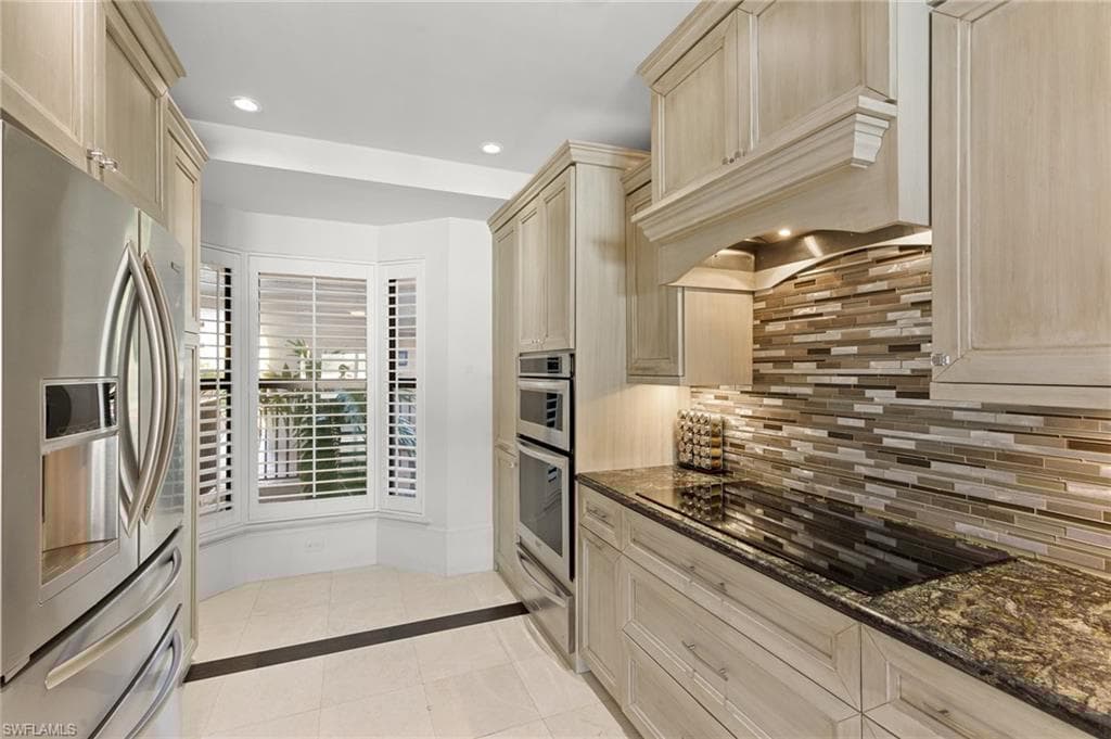 406 La Peninsula Blvd 406, Naples, FL 34113-16