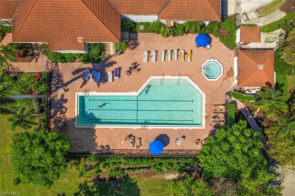 406 La Peninsula Blvd 406, Naples, FL 34113-44