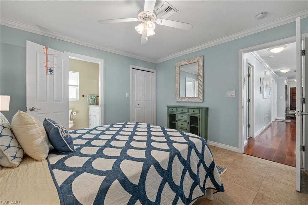 573 108th Ave N, Naples, FL 34108-12
