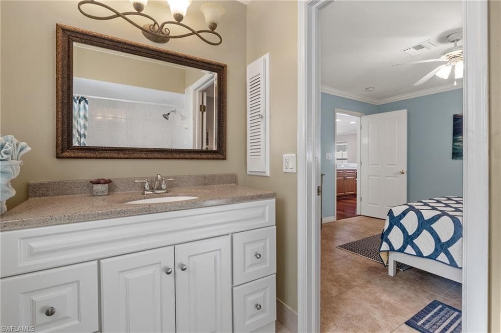 573 108th Ave N, Naples, FL 34108-13