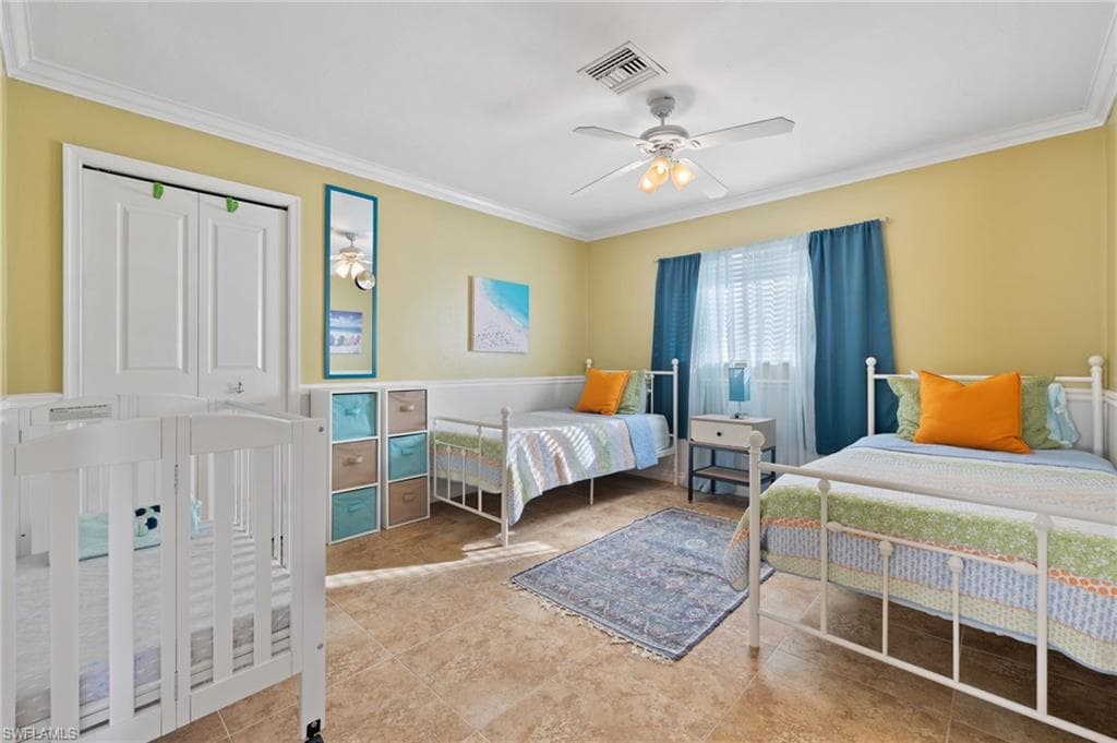 573 108th Ave N, Naples, FL 34108-15