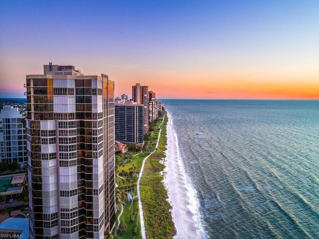 4951 Gulf Shore Blvd N 901, Naples, FL 34103-17