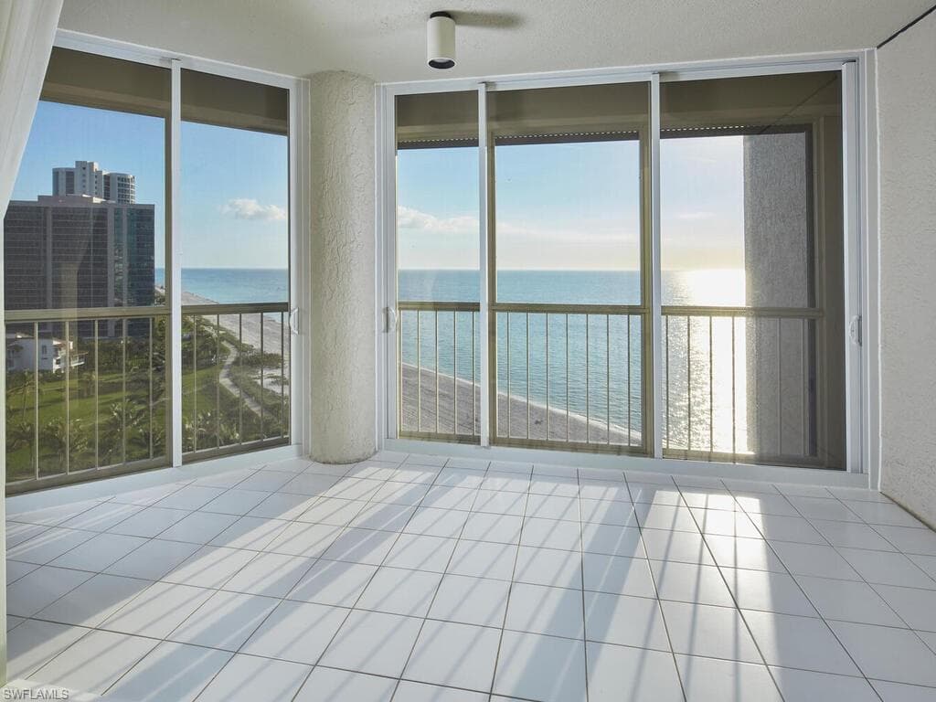 4951 Gulf Shore Blvd N 901, Naples, FL 34103-3