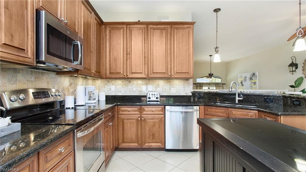 8992 Cambria Cir 1602, Naples, FL 34113-12