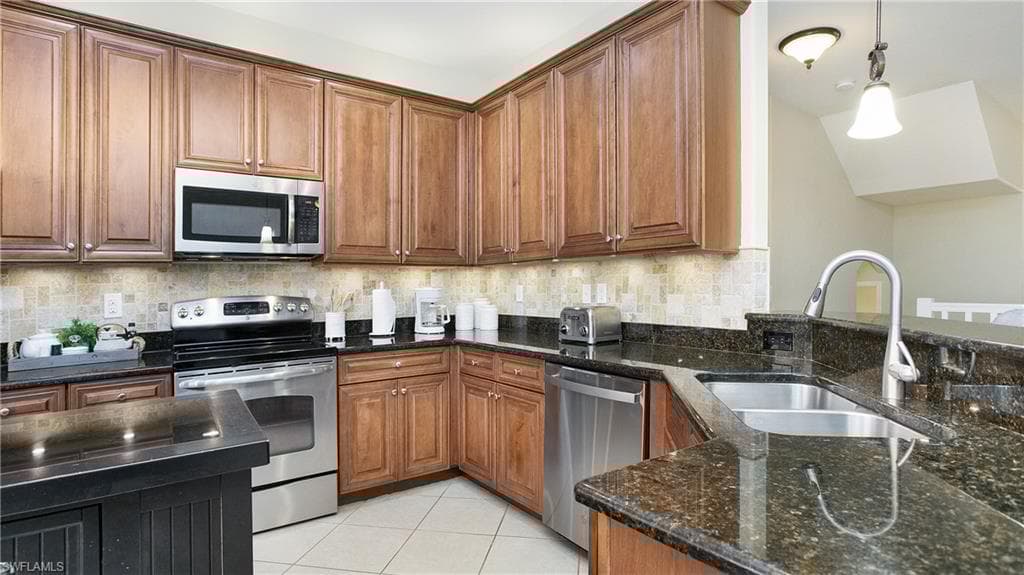8992 Cambria Cir 1602, Naples, FL 34113-13