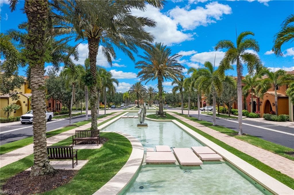 8992 Cambria Cir 1602, Naples, FL 34113-29