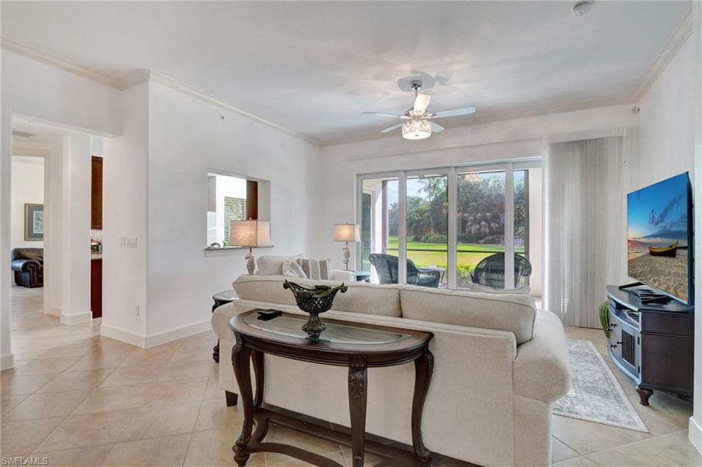 8060 Players Cove Dr 101, Naples, FL 34113-6