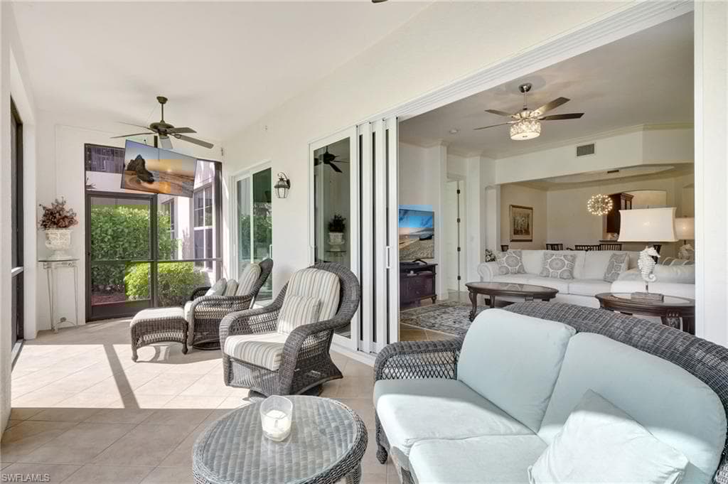 8060 Players Cove Dr 101, Naples, FL 34113-7