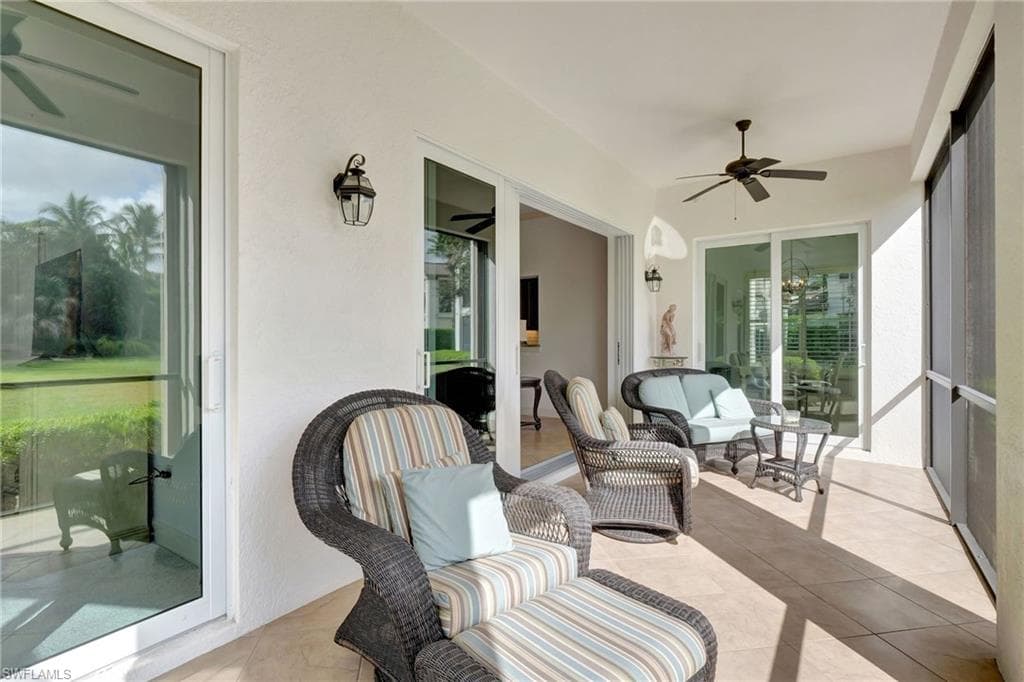 8060 Players Cove Dr 101, Naples, FL 34113-8