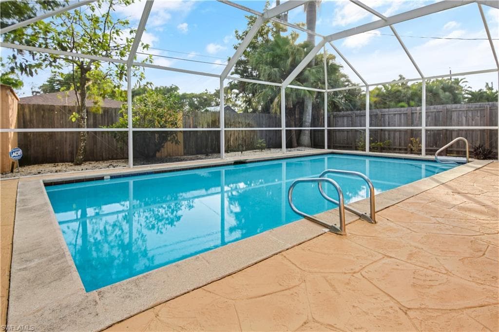 770 93rd Ave N, Naples, FL 34108-21