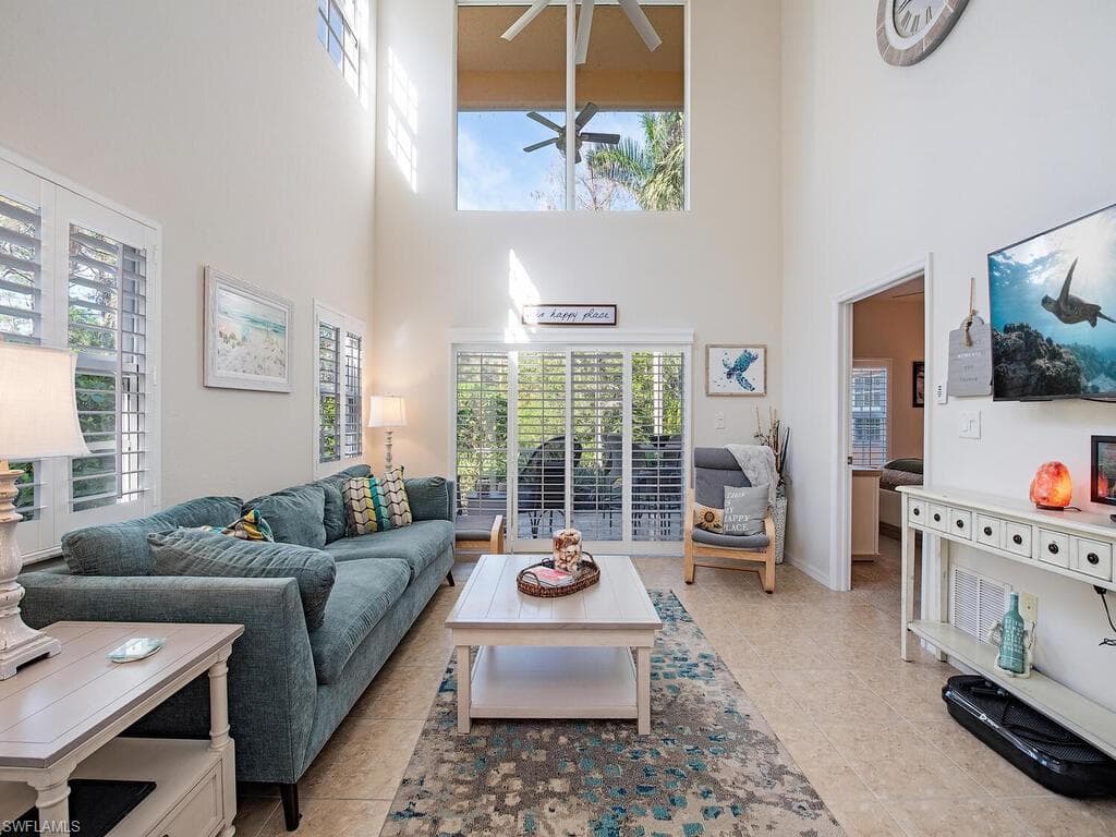 4500 Botanical Place Cir 101, Naples, FL 34112-2