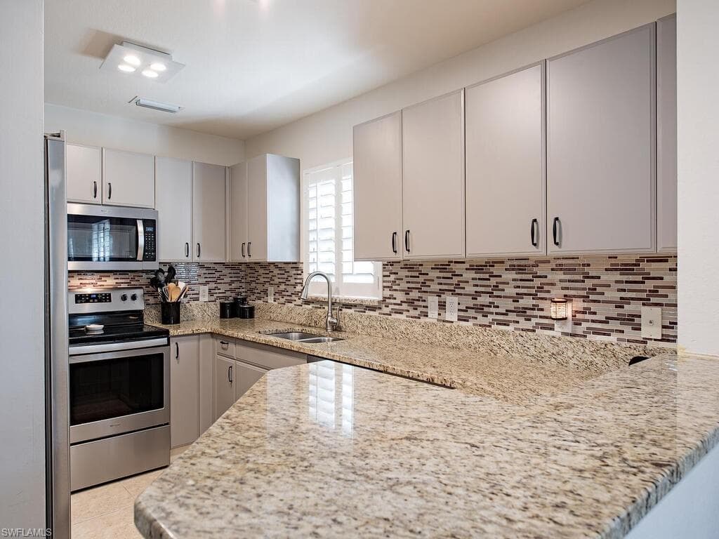 4500 Botanical Place Cir 101, Naples, FL 34112-5