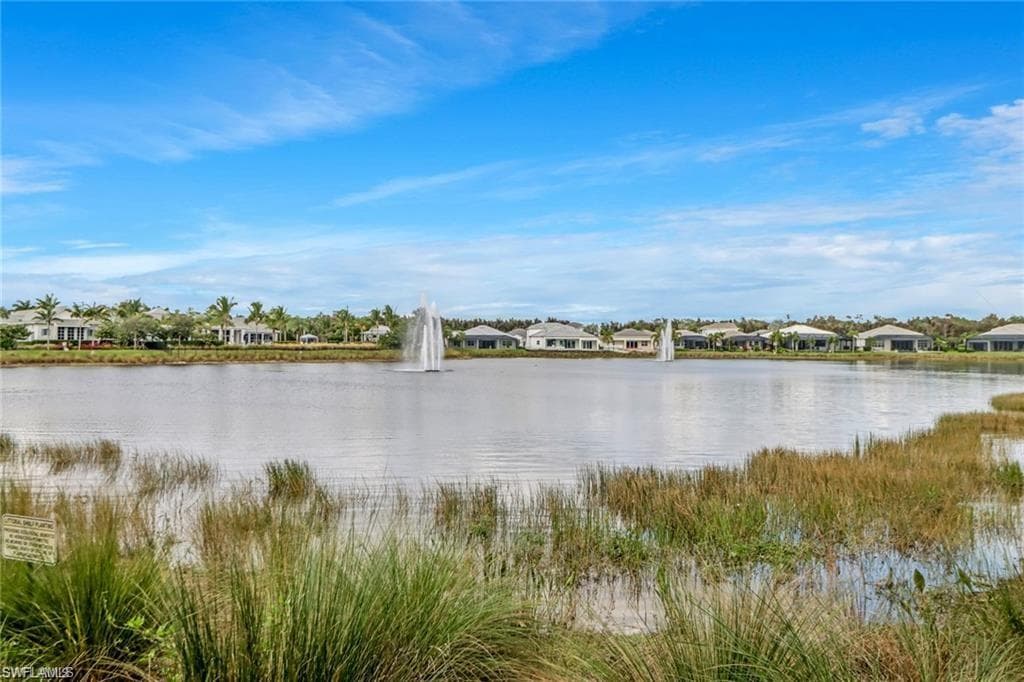 8944 Saint Lucia Dr 101, Naples, FL 34114-19