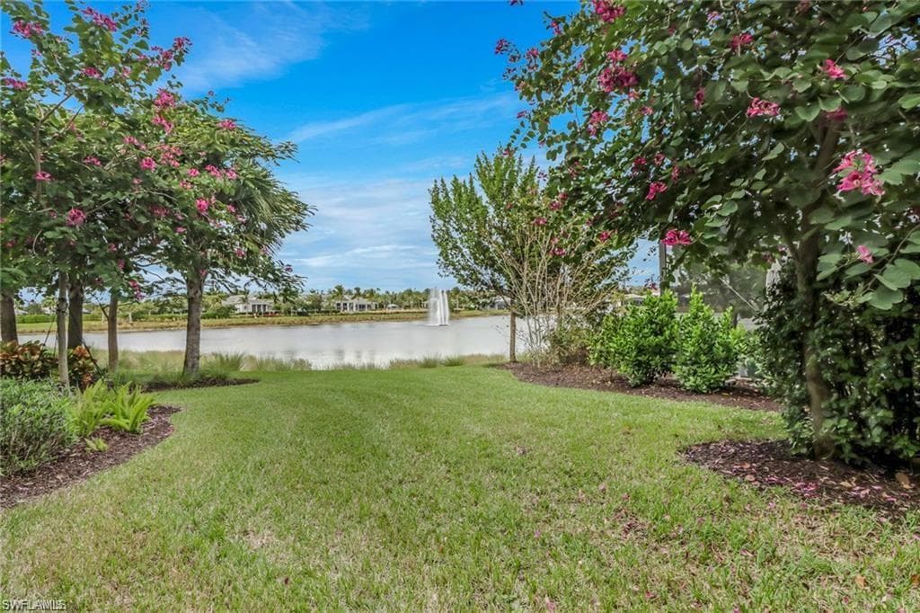 8944 Saint Lucia Dr 101, Naples, FL 34114-20