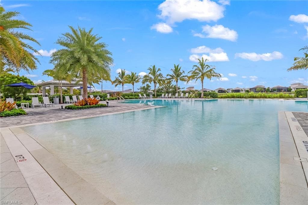 8944 Saint Lucia Dr 101, Naples, FL 34114-35