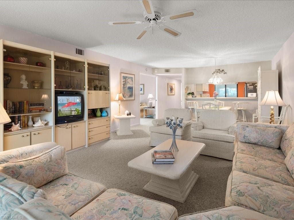 5741 Deauville Cir F-208, Naples, FL 34112-10