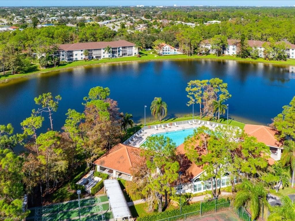 5741 Deauville Cir F-208, Naples, FL 34112-27