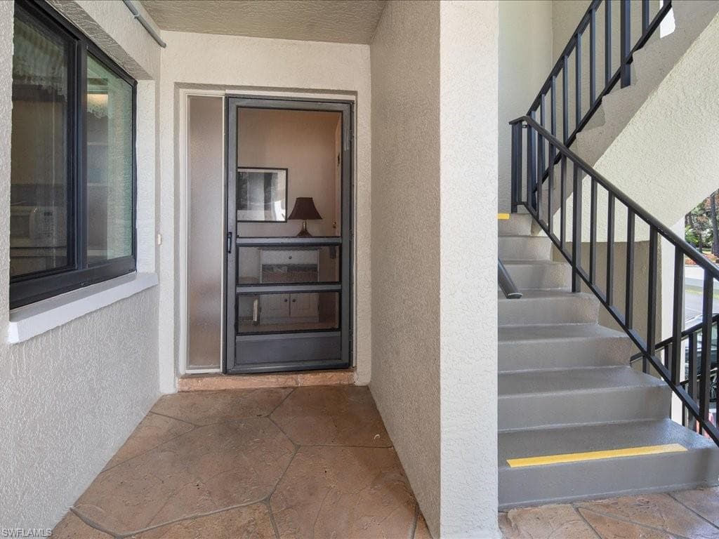 5741 Deauville Cir F-208, Naples, FL 34112-3