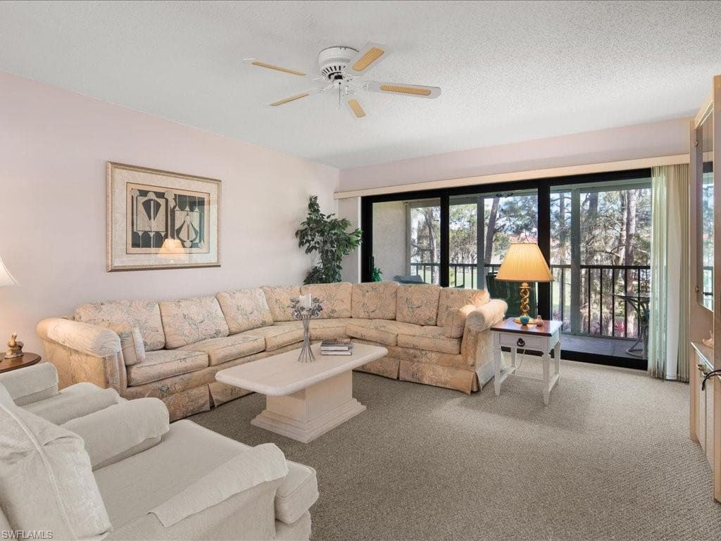 5741 Deauville Cir F-208, Naples, FL 34112-8