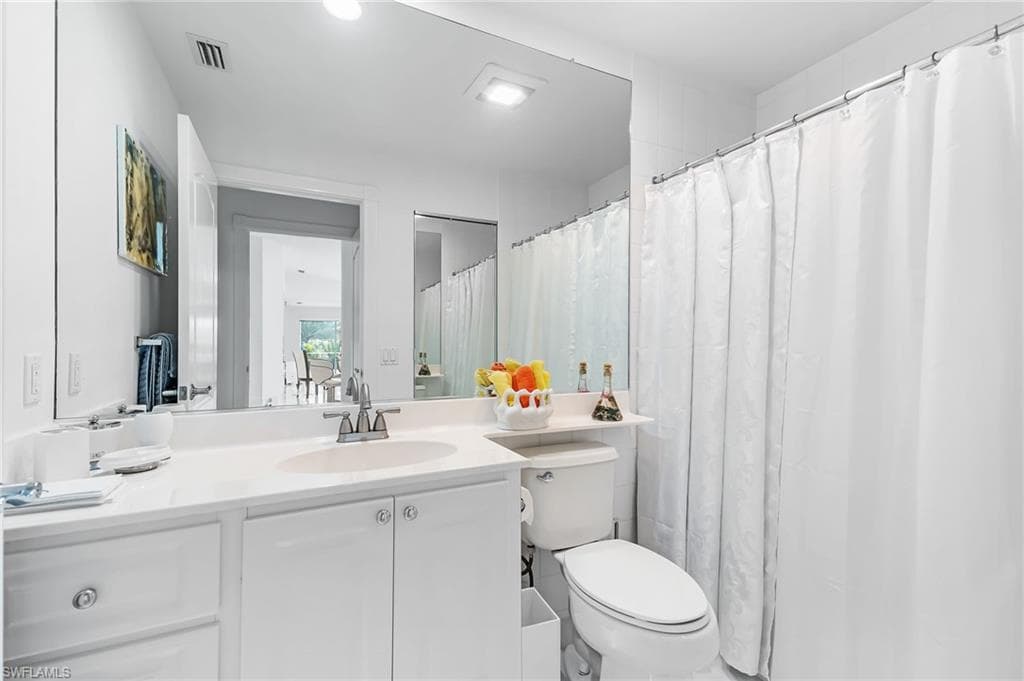 5064 Ventura Ct, Naples, FL 34109-25