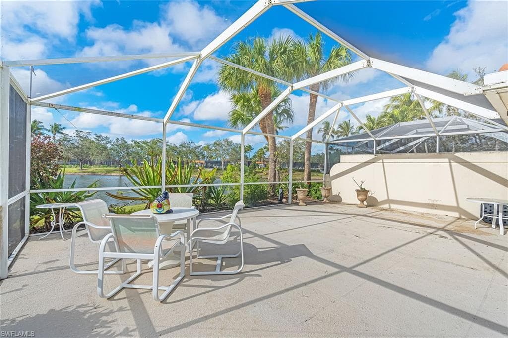 5064 Ventura Ct, Naples, FL 34109-28