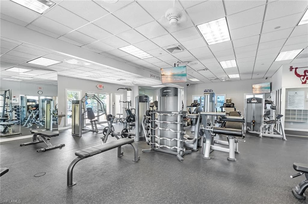 5064 Ventura Ct, Naples, FL 34109-30