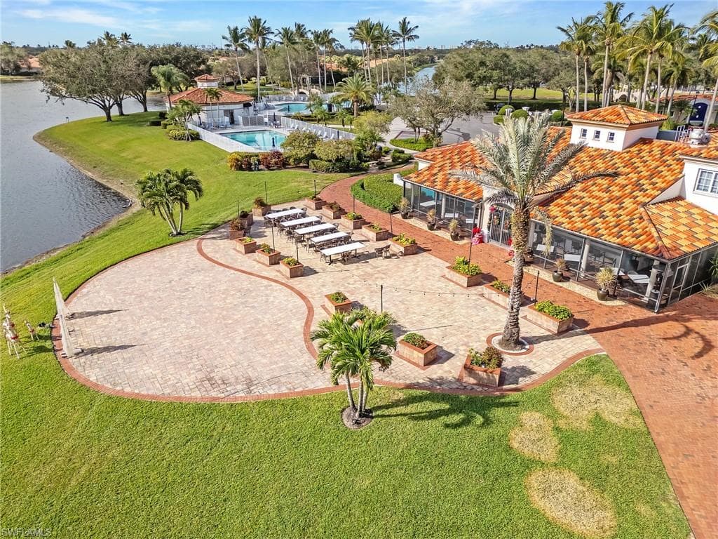 5064 Ventura Ct, Naples, FL 34109-33
