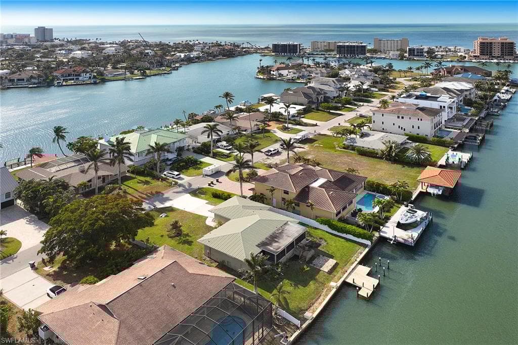 281 Conners Ave, Naples, FL 34108-3