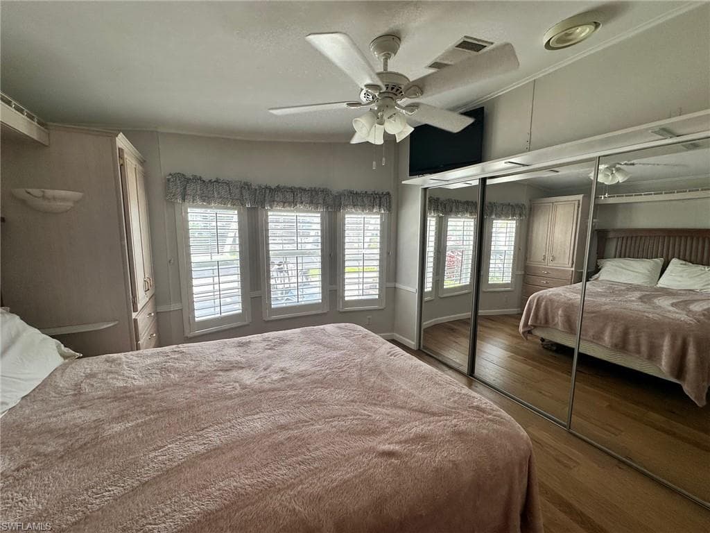 1041 Silver Lakes Blvd, Naples, FL 34114-15
