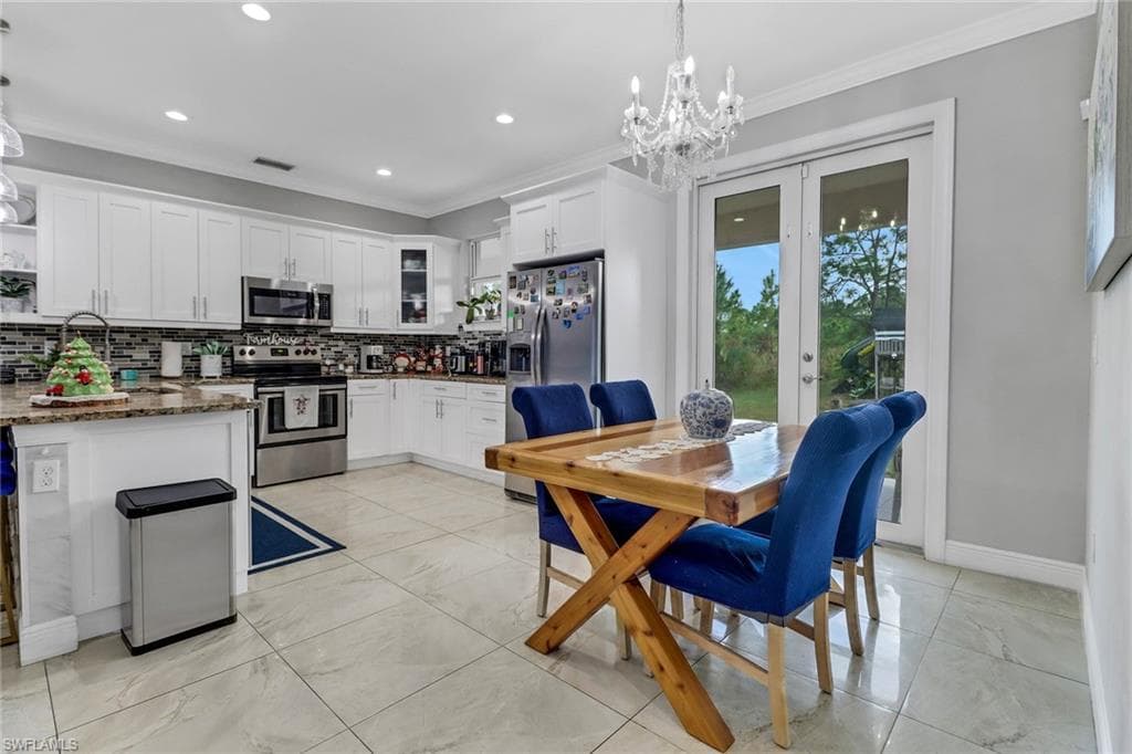 3490 56th Ave NE, Naples, FL 34120-9