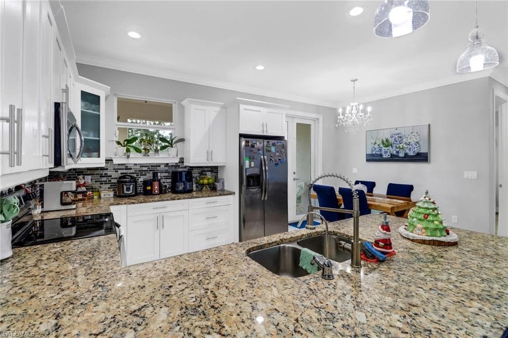 3490 56th Ave NE, Naples, FL 34120-11