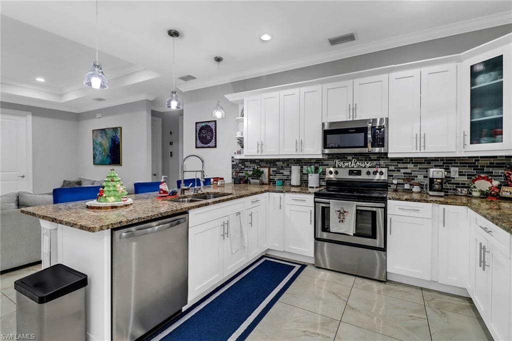 3490 56th Ave NE, Naples, FL 34120-13