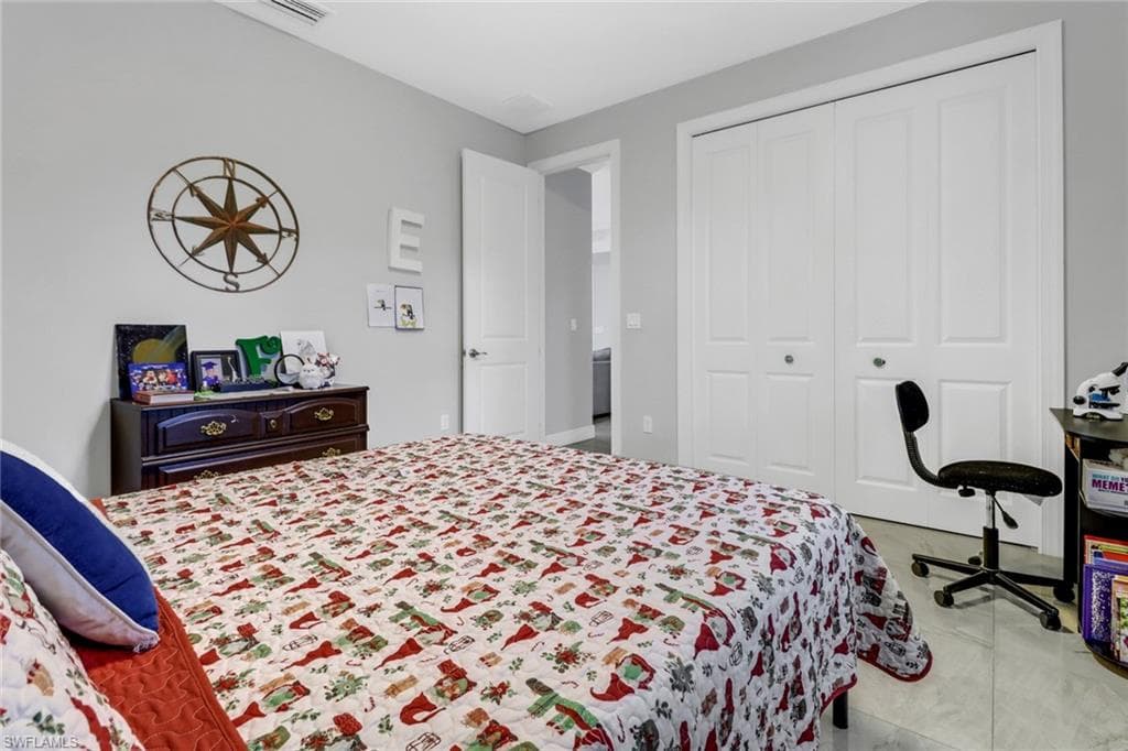 3490 56th Ave NE, Naples, FL 34120-21