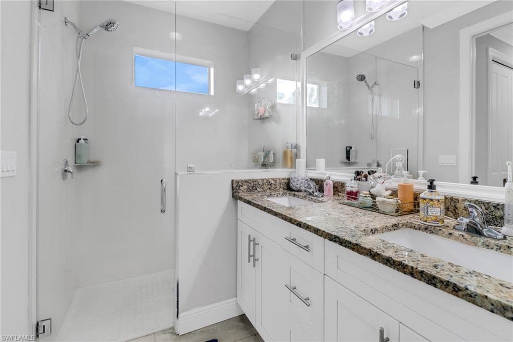 3490 56th Ave NE, Naples, FL 34120-25