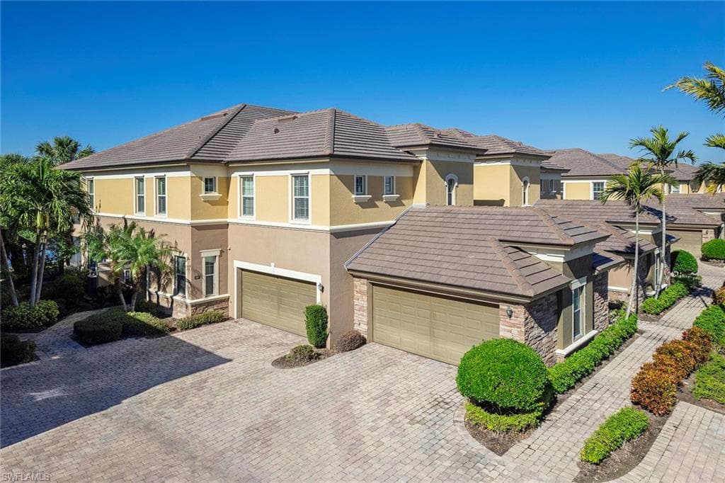 9537 Ironstone Ter 101, Naples, FL 34120-1
