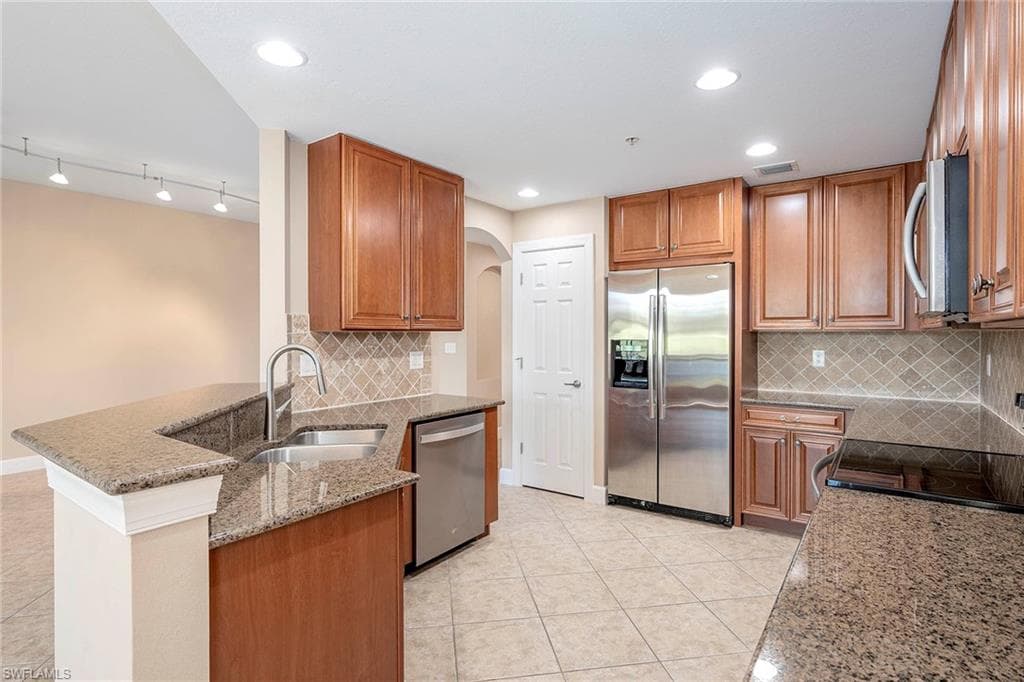 9537 Ironstone Ter 101, Naples, FL 34120-21