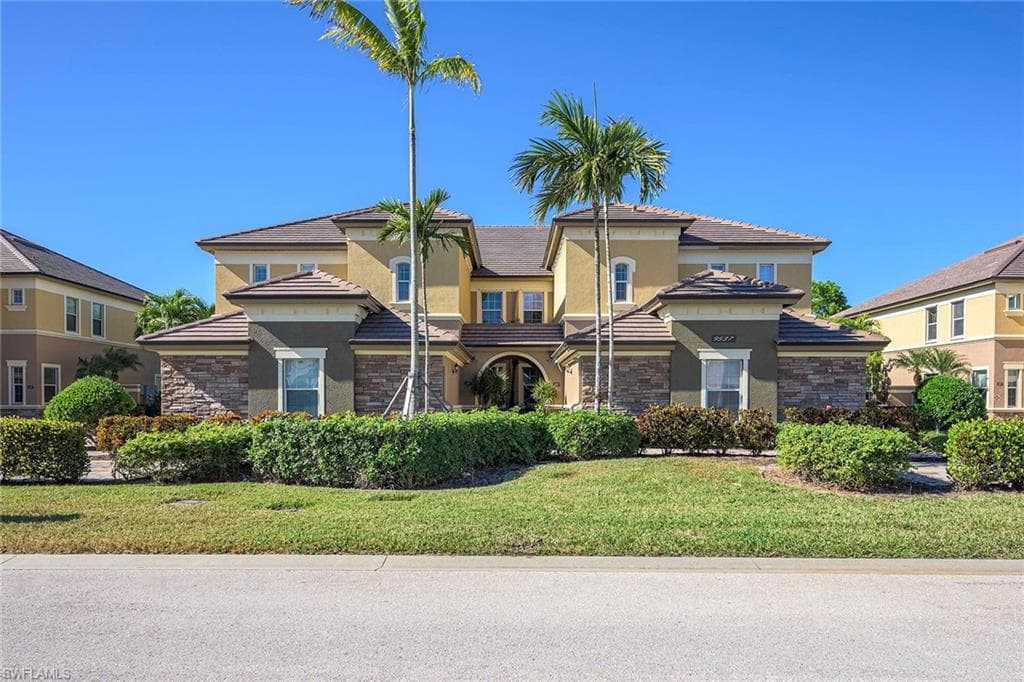 9537 Ironstone Ter 101, Naples, FL 34120-8